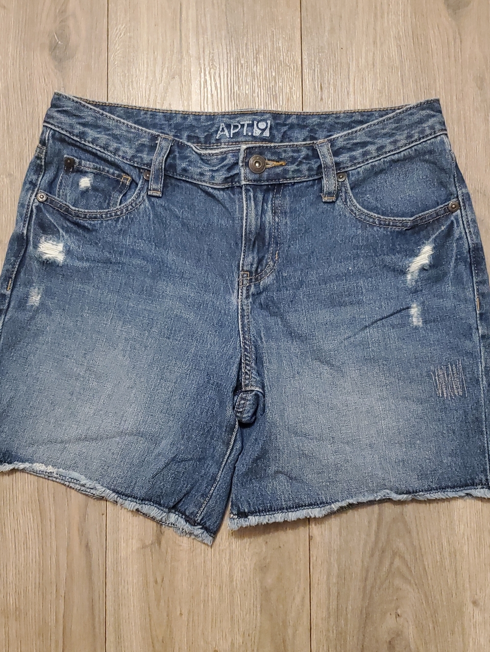 Apt. 9 Medium Blue Distressed Denim Cutoff Shorts